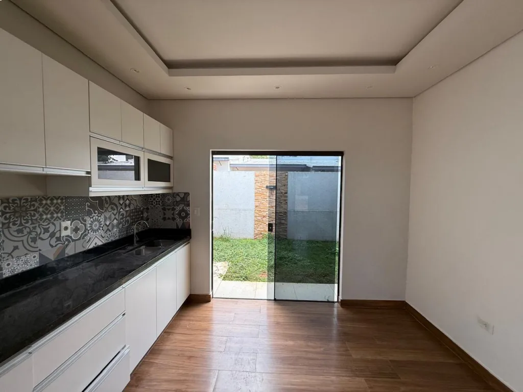 En venta chalet en barrio cerrado — foto 3