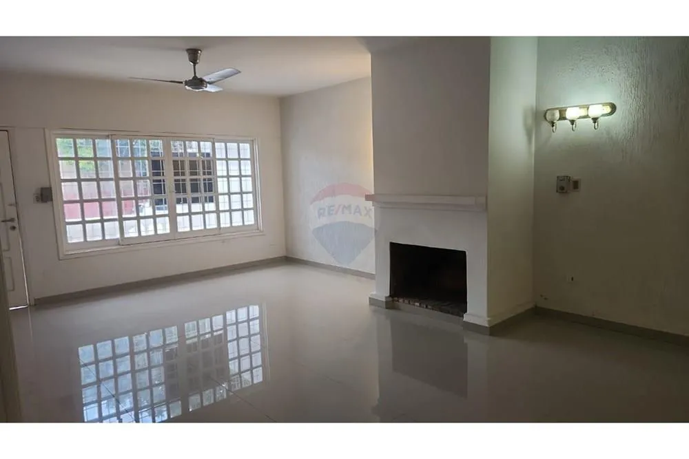 Casa - Venta - Paraguay Asunción Seminario PROPIEDAD IDEAL PARA RESIDENCIA O USO COMERCIAL — foto 3