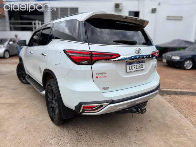 Toyota Fortuner 2023 — foto 4