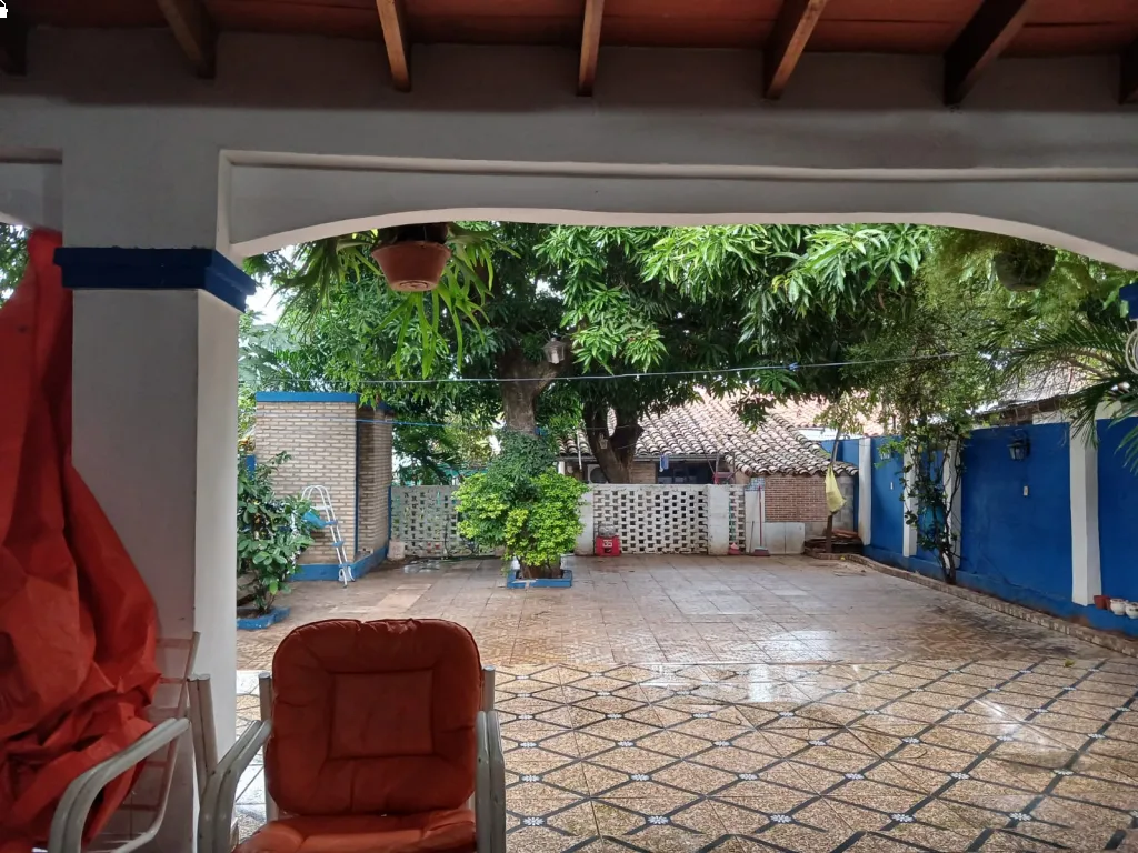 Vendo Casa en Asunción. Barrio Vista Alegre — foto 2