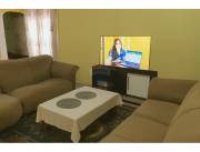 VENDO CASA CON AMPLIO TERRENO EN ESQUINA
