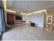 Alquilo penthouse de 3 dormitorios c/piscina en Mburucuyá z/Santísima Trinidad COD A0450