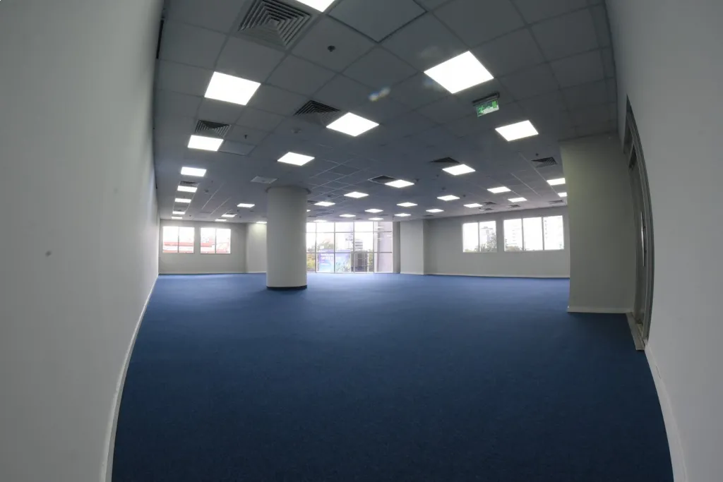 Alquilo oficinas en el World trade center — foto 2