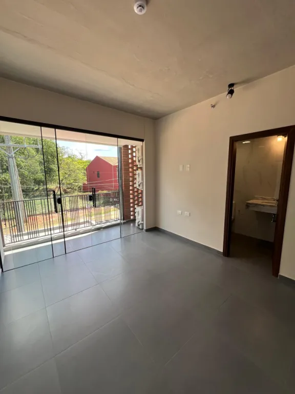 En alquiler departamento en la ciudad de San Lorenzo, Zona Norte ID 28993 — photo 3