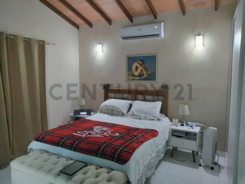 VENDO CASA ESTILO RÚSTICO MODERNO EN SAN ANTONIO — foto 3