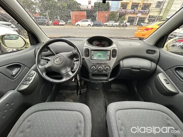 Toyota Funcargo 2004 — foto 7