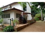 EN VENTA IMPONENTE PROPIEDAD EN CAPIATA