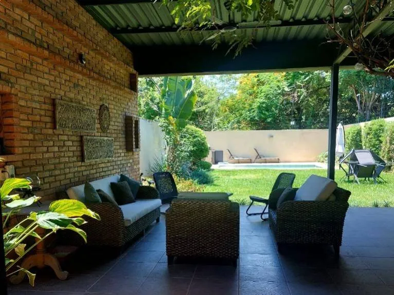 VENDO CASA MODERNA EN SALVADOR DEL MUNDO — foto 3