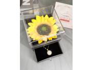 Caja de Regalo Girasol con Collar