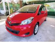 Toyota VITZ 2013 COLOR ROJO,CH(1069) RECIÉN IMPORTADO OFRECE CLASS MOTORS!!!