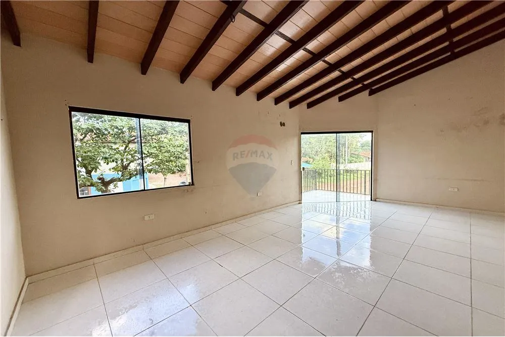 Alquilo salón comercialoficina en esquina — foto 3