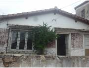 SAJONIA, INVERSIÓN!! CASA A REFACCIONAR, PROX. PALACIO DE JUSTICIA, 720.000.000 GS.