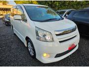 Toyota New Noah 2008 cho