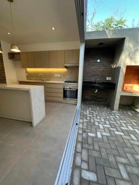 Vendo Chalet de 2 Habitaciones a Estrenar en Zona Aeropuerto — foto 3