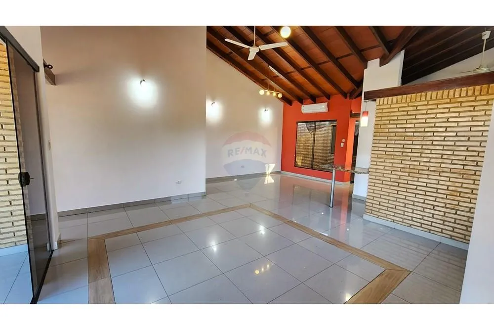 Dpto. moderno 3 dormitorios - Bo. Pinoza — foto 2