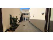 HERMOSA RESIDENCIA EN VENTA ZONA COLEGIO SEK