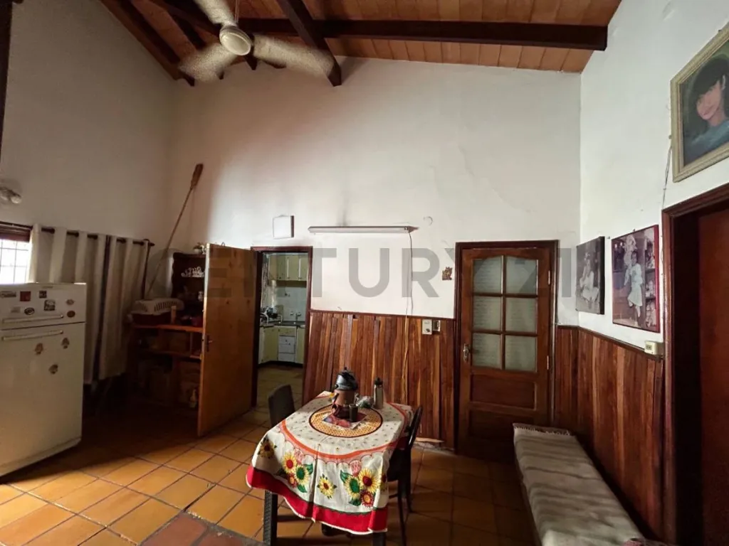 OPORTUNIDAD - Terreno En Barrio Jara — foto 2