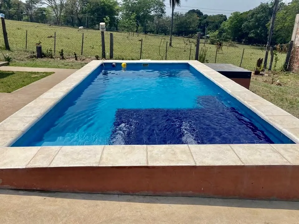 BELLA CASAQUINTA CON PISCINA EN PIRIBEBUY — foto 2