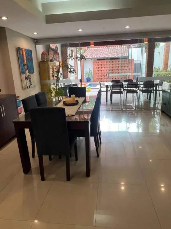 VENDO CASA DE 3 DORMITORIOS EN BARRIO JARA — foto 2
