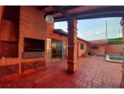 VENDO HERMOSA CASA CON PSCINA !!