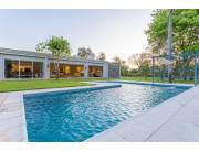 En venta Lujosa y Amplia Residencia Amoblada en la ciudad de San Bernardino.