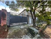 EN VENTA! TERRENO CON DEPOSITO Y CASA EN LAMBARE -ZONA SUPERMERCADO PUEBLO