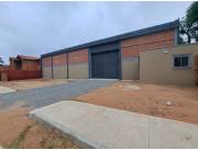 LAMBARÉ: 500 M2, DEPOSITO A ESTRENAR, PLANOS APROBADOS, PARKING, INSTALACIONES.