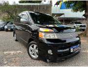Toyota voxy año 2005