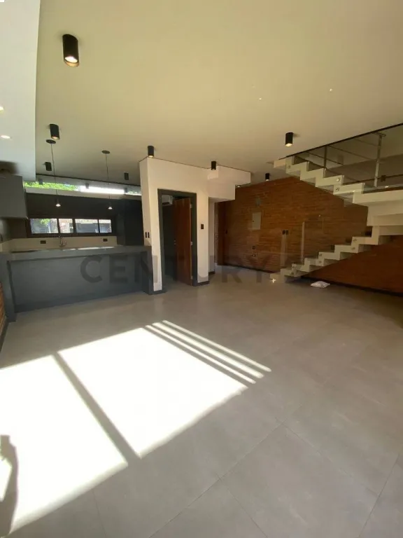 Triplex Premium en Ycua Sati — foto 2