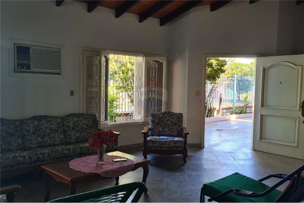 Vendo terreno a pasos de Casa Rica Los Laureles — фото 2