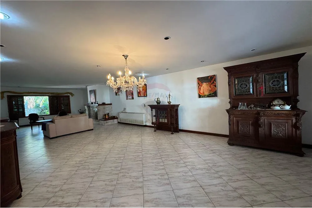 VENDO CASA A REFRACCIONAR EN BARRIO LOS LAURELES — foto 2