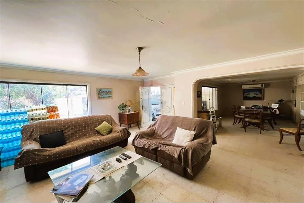 Importante propiedad a la venta, 600m2 a precio de terreno, barrio Los Laureles de Asunció — foto 3