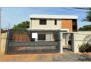 VENDO AMPLIO DUPLEX EN LUQUE