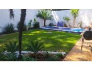 Casa en Alquiler - Zona Shopping Pinedo (Semi Amoblada con Piscina).