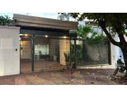 BO JARA, PROX. COL. FRANCÉS: 532 m2, TOTALMENTE EN PB, P/ ADULTOS MAYORES, JARDÍN, GARAJES