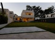 VENDO RESIDENCIA DE LUJO EN SAN BERNARDINO CASA PUEBLO HOMES