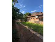 VENDO CASA en el centro de Mariano Roque Alonso