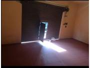 Alquilo salón comercial en excelente ubicación a media cuadra de Mariscal Estigarribia