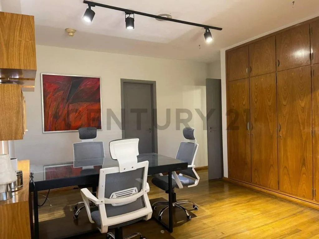 Exclusivo Departamento a la venta en el Prestigioso Edificio Las Carmelitas — foto 2