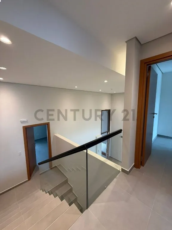 En venta hermoso duplex en condominio en Luque — foto 3
