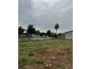 EN VENTA AMPLIO TERRENO EN EL CENTRO DE LUQUE ID 33382