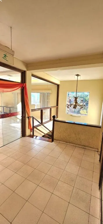 ALQUILO SALÓN COMERCIAL EN BARRIO HERRERA — foto 3