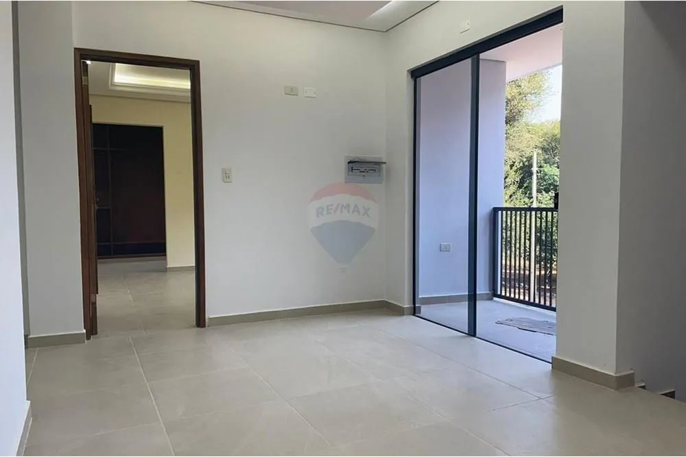 VENDO DUPLEX A ESTRENAR EN LAMBARE ZONA COLEGIO SEK — фото 2