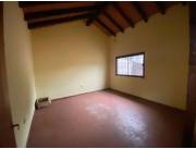 SE ALQUILA RESIDENCIA EN BARRIO JARA