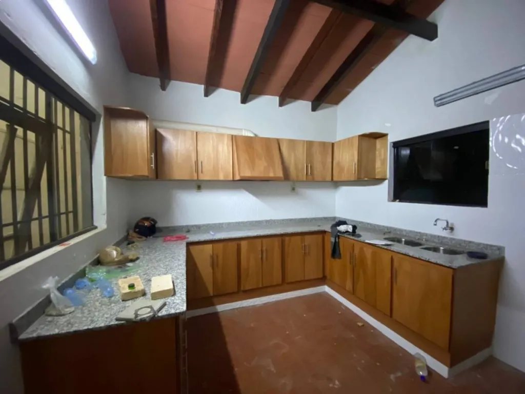 SE ALQUILA RESIDENCIA EN BARRIO JARA — foto 3