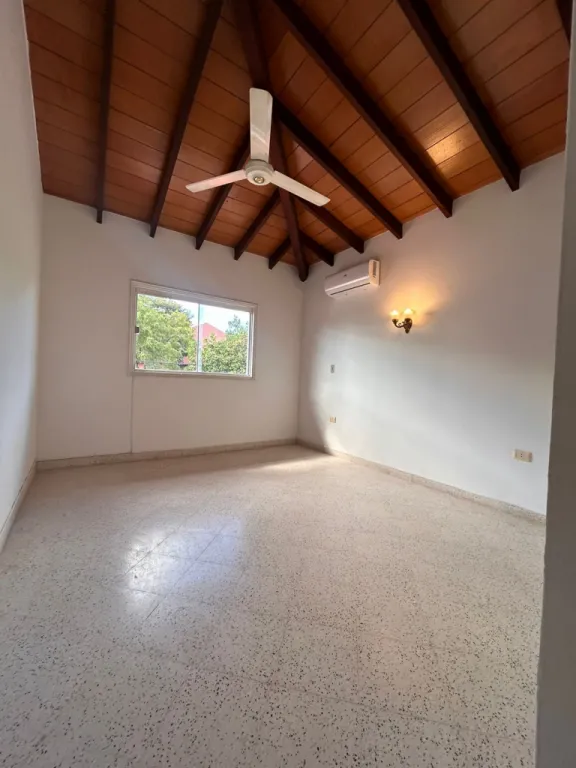 ALQUILER DE EXCLUSIVA PROPIEDAD EN BARRIO RECOLETA — foto 2