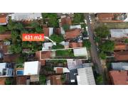 Casa con local comercial en el Barrio Pacu Cuá - Encarnación.