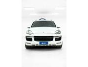 PORSCHE CAYENNE GTS 2015