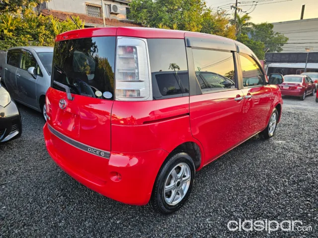 Toyota Sienta 2012 — foto 6