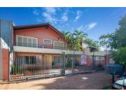 Vendo Departamento de 2 Habitaciones con Área de Servicio en Edificio Bernardino